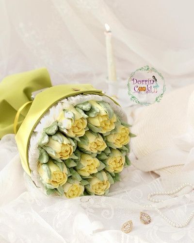 دسته گل مارشمالو خوراکی زرد طرح گل لاله